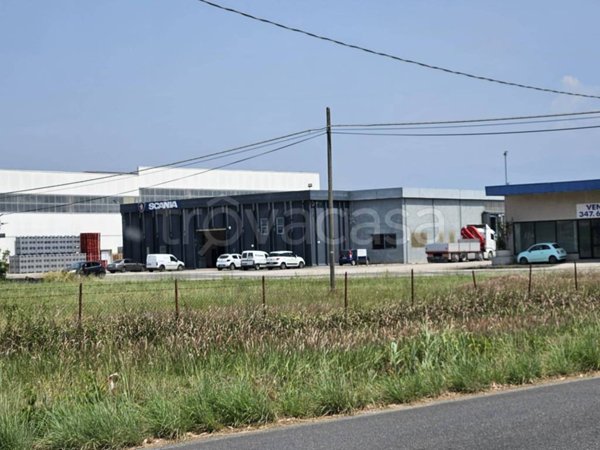 locale commerciale in vendita a Sabaudia