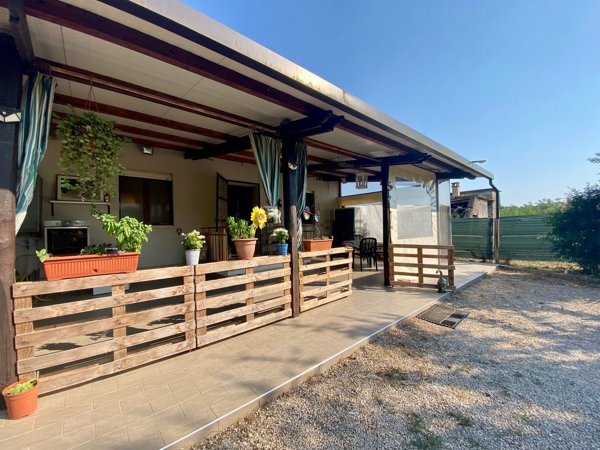 casa semindipendente in vendita a Sabaudia