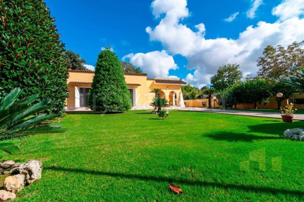 casa indipendente in vendita a Sabaudia