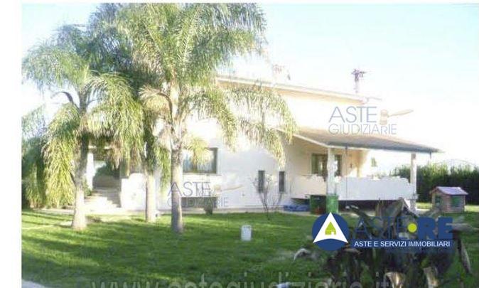 casa indipendente in vendita a Sabaudia