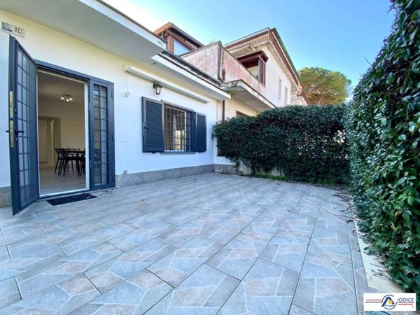 casa indipendente in vendita a Sabaudia