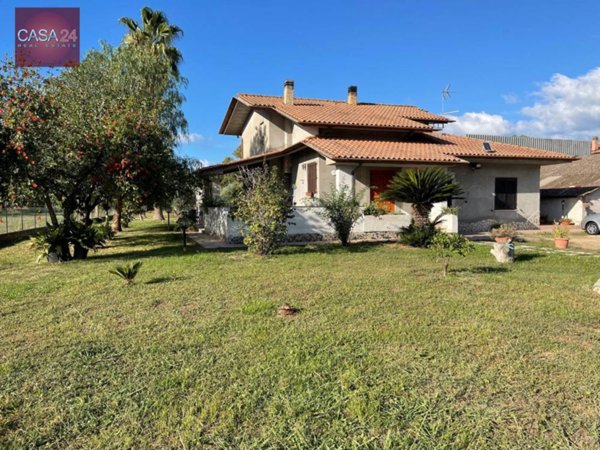casa indipendente in vendita a Sabaudia