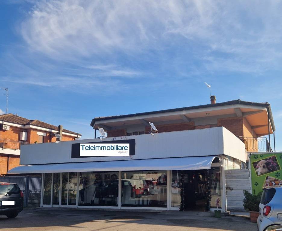 locale commerciale in vendita a Sabaudia