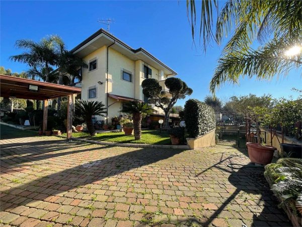 casa indipendente in vendita a Sabaudia