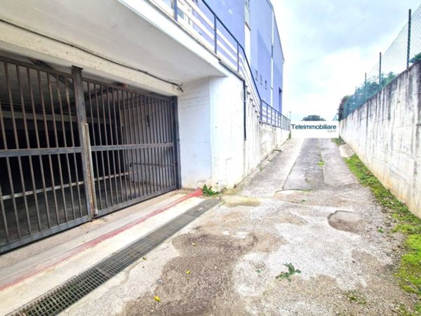 locale commerciale in vendita a Sabaudia