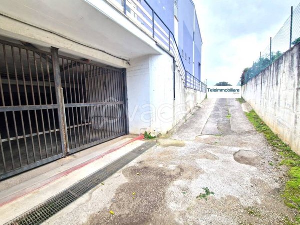 locale commerciale in vendita a Sabaudia