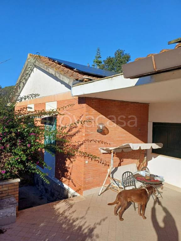 casa indipendente in vendita a Sabaudia