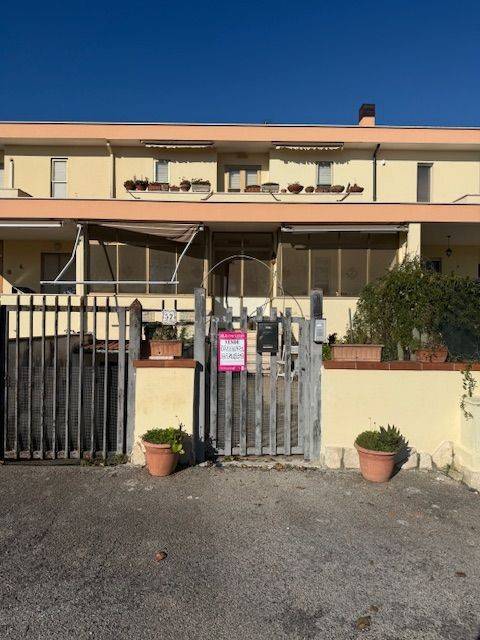 casa indipendente in vendita a Sabaudia