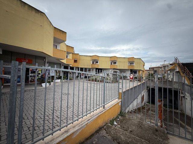 ufficio in vendita a Sabaudia