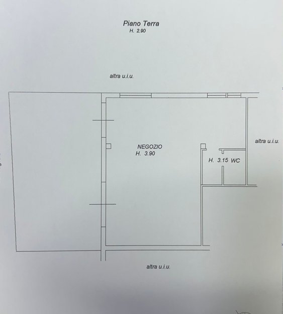 locale commerciale in vendita a Sabaudia