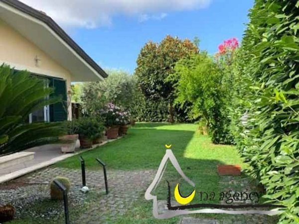 casa indipendente in vendita a Sabaudia