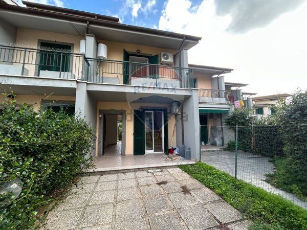 casa indipendente in vendita a Sabaudia in zona Bella Farnia
