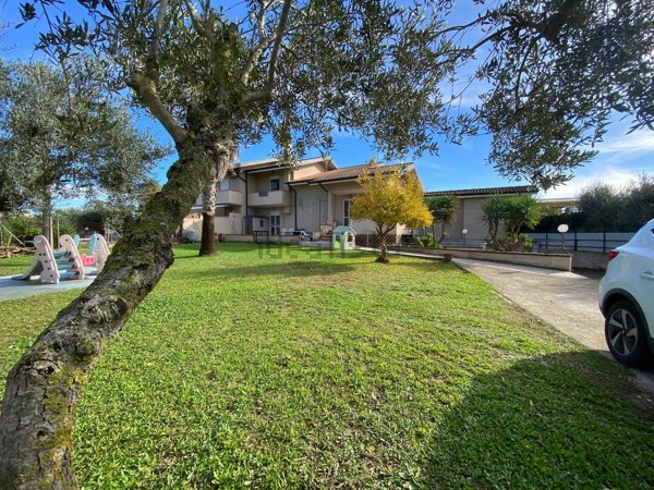 casa indipendente in vendita a Sabaudia