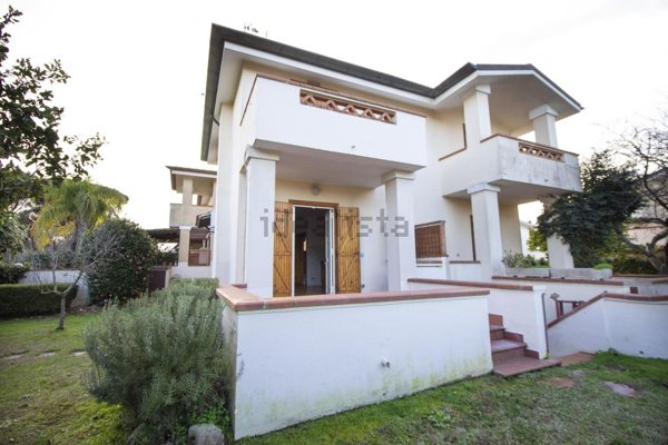 casa indipendente in vendita a Sabaudia