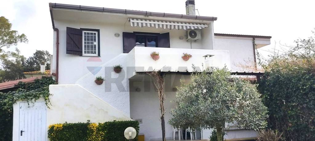 casa indipendente in vendita a Sabaudia