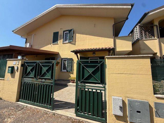 casa indipendente in vendita a Sabaudia