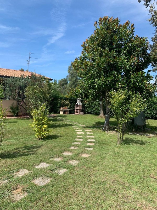 casa indipendente in vendita a Sabaudia