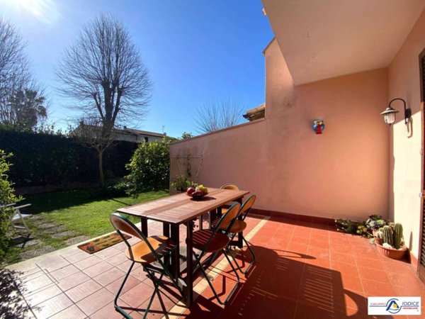 casa indipendente in vendita a Sabaudia