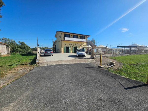 casa indipendente in vendita a Sabaudia