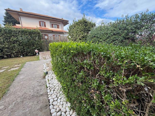 casa indipendente in vendita a Sabaudia