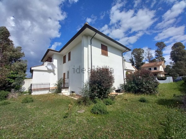 casa indipendente in vendita a Sabaudia