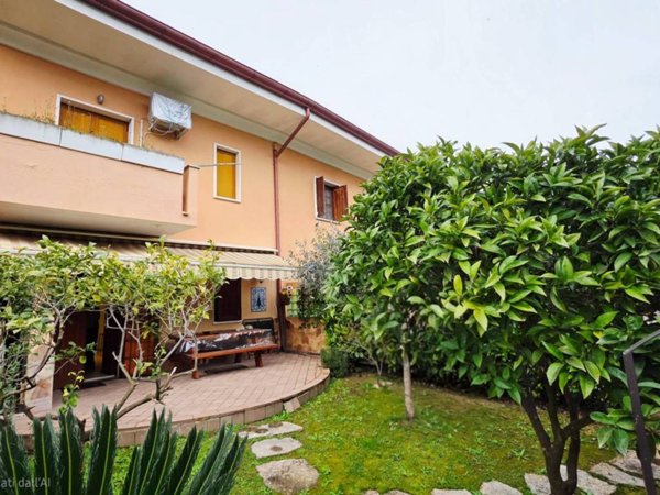 appartamento in vendita a Sabaudia in zona Bella Farnia