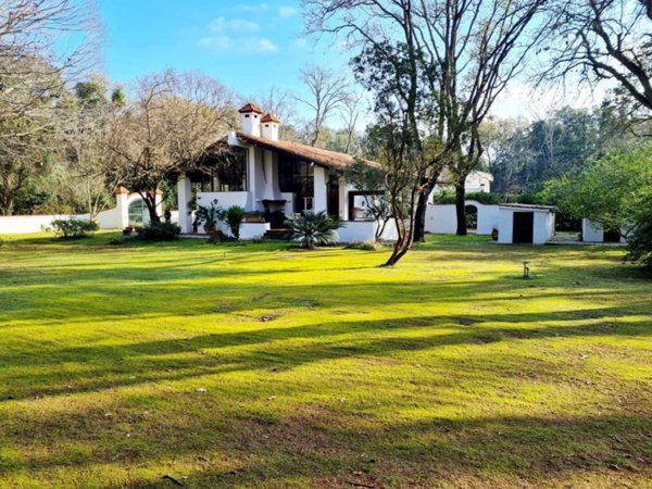 casa indipendente in vendita a Sabaudia in zona Baia d'Argento