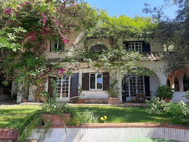 casa indipendente in vendita a Sabaudia