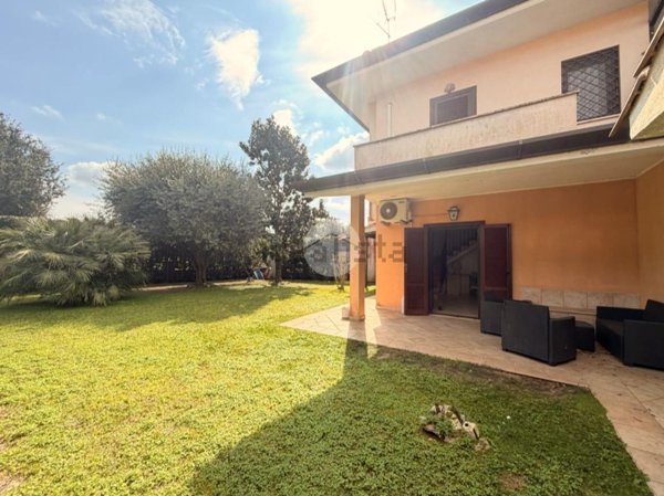 casa indipendente in vendita a Sabaudia