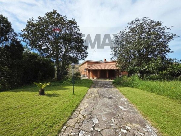 casa indipendente in vendita a Sabaudia