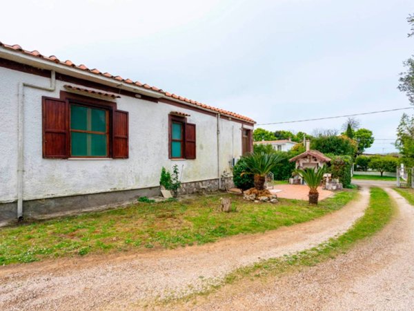 casa indipendente in vendita a Sabaudia