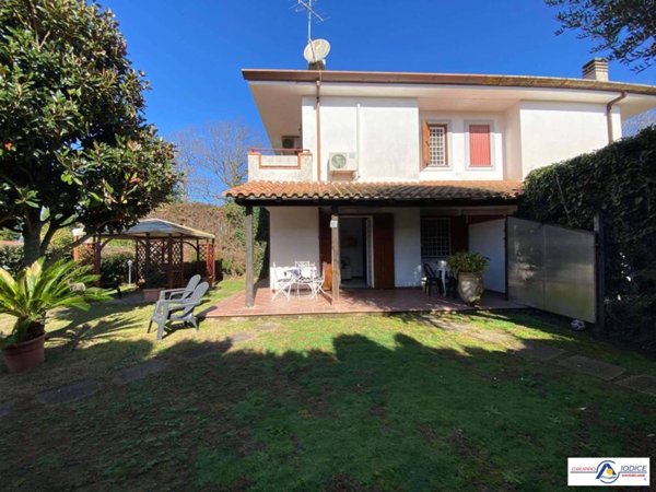 casa indipendente in vendita a Sabaudia