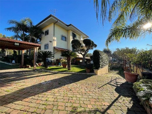 casa indipendente in vendita a Sabaudia