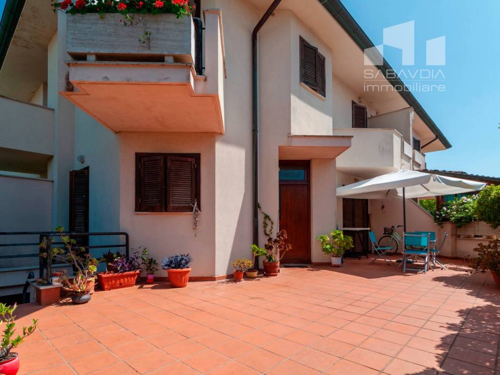 casa indipendente in vendita a Sabaudia