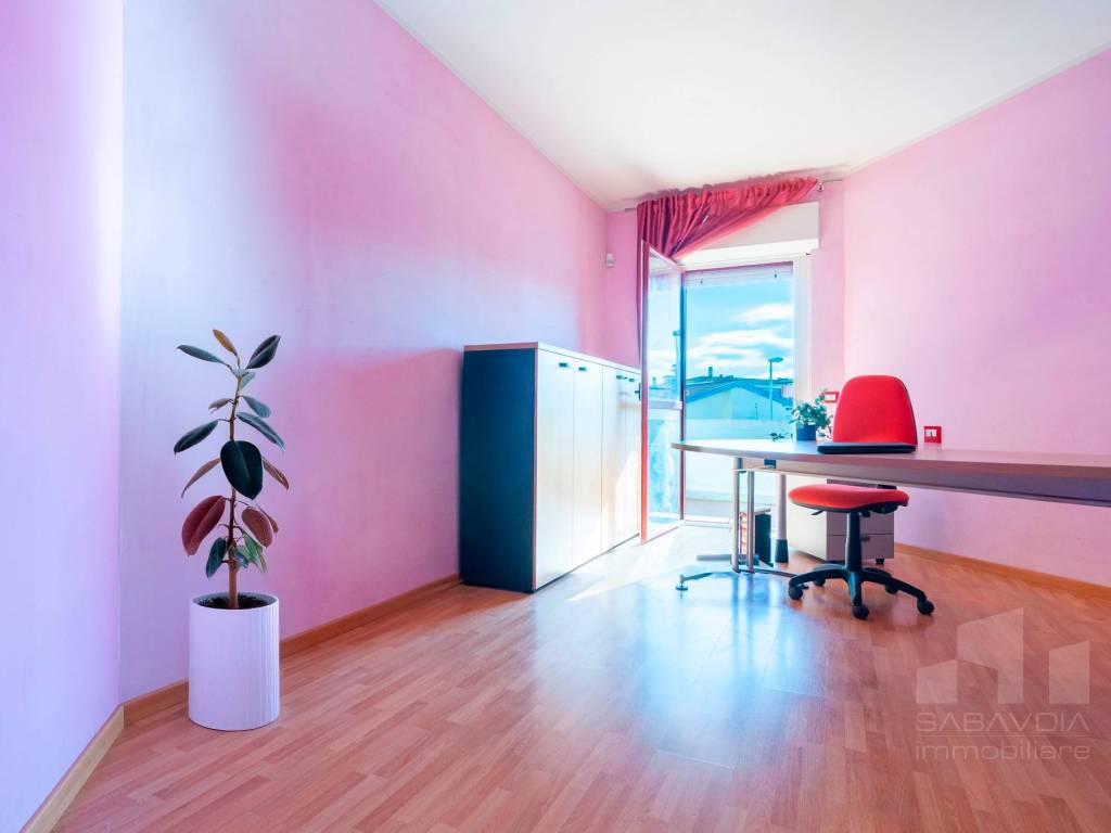 ufficio in vendita a Sabaudia