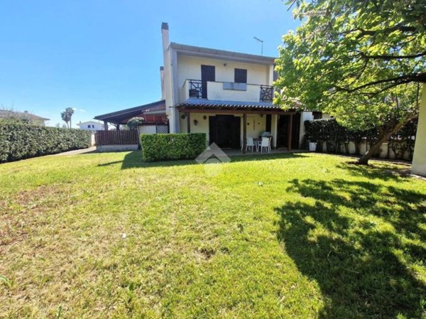 casa indipendente in vendita a Sabaudia