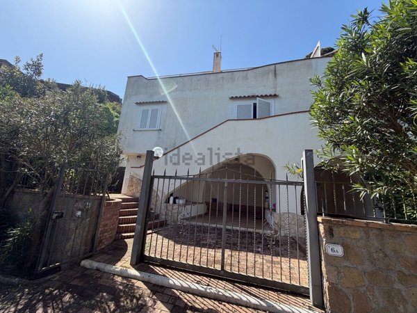 casa indipendente in vendita a Sabaudia