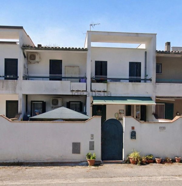 casa indipendente in vendita a Sabaudia
