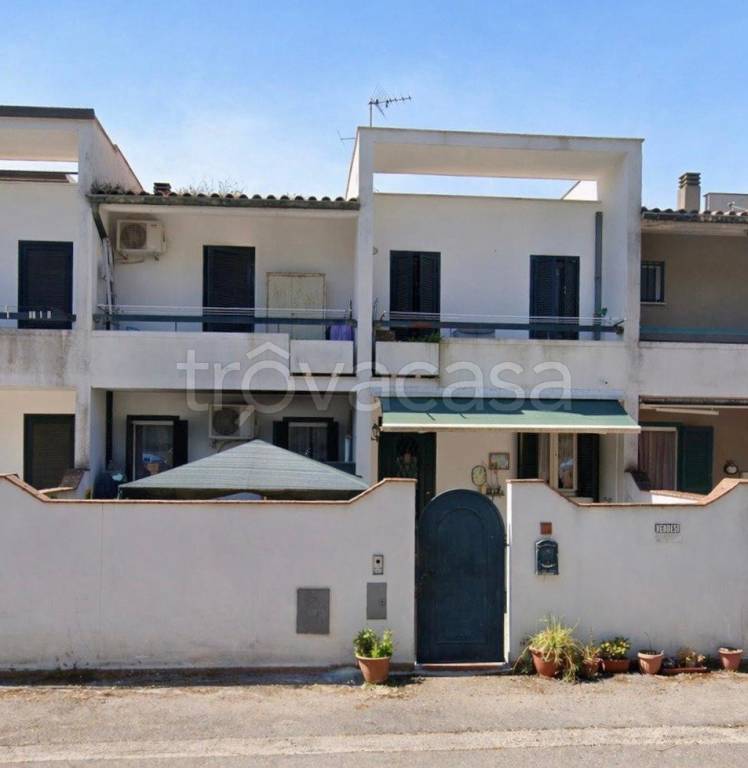 casa indipendente in vendita a Sabaudia
