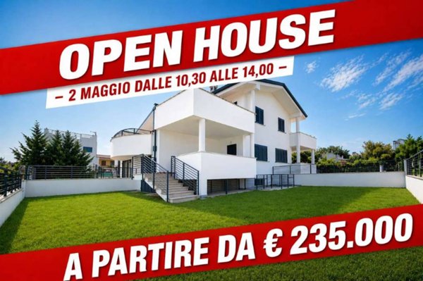 casa indipendente in vendita a Sabaudia