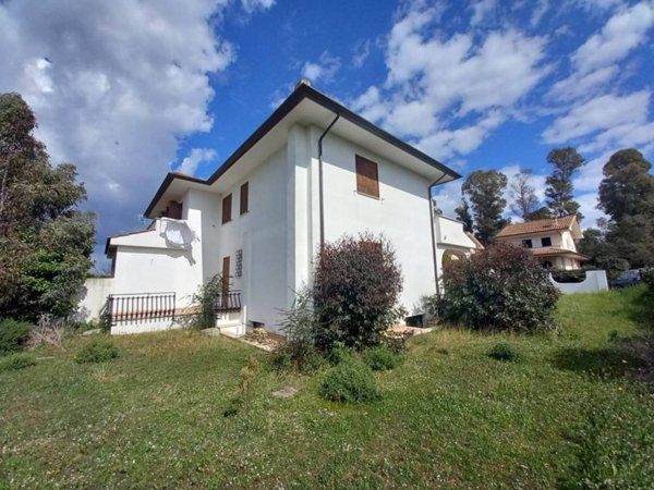 casa indipendente in vendita a Sabaudia