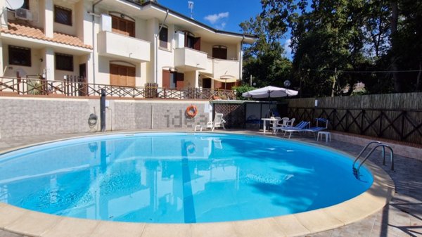 casa indipendente in vendita a Sabaudia