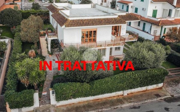casa indipendente in vendita a Sabaudia