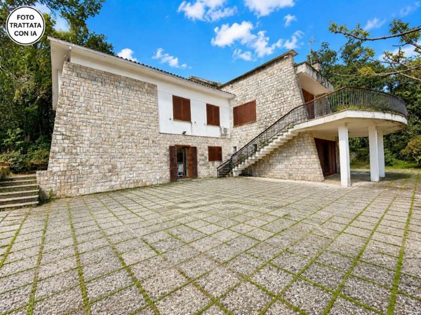 casa indipendente in vendita a Sabaudia in zona Baia d'Argento