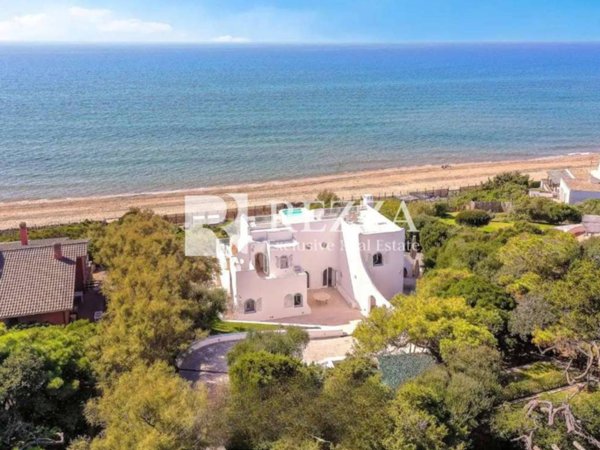 casa indipendente in vendita a Sabaudia