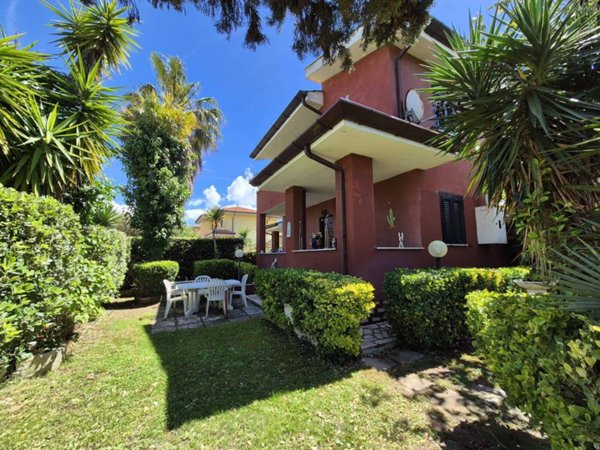 casa indipendente in vendita a Sabaudia