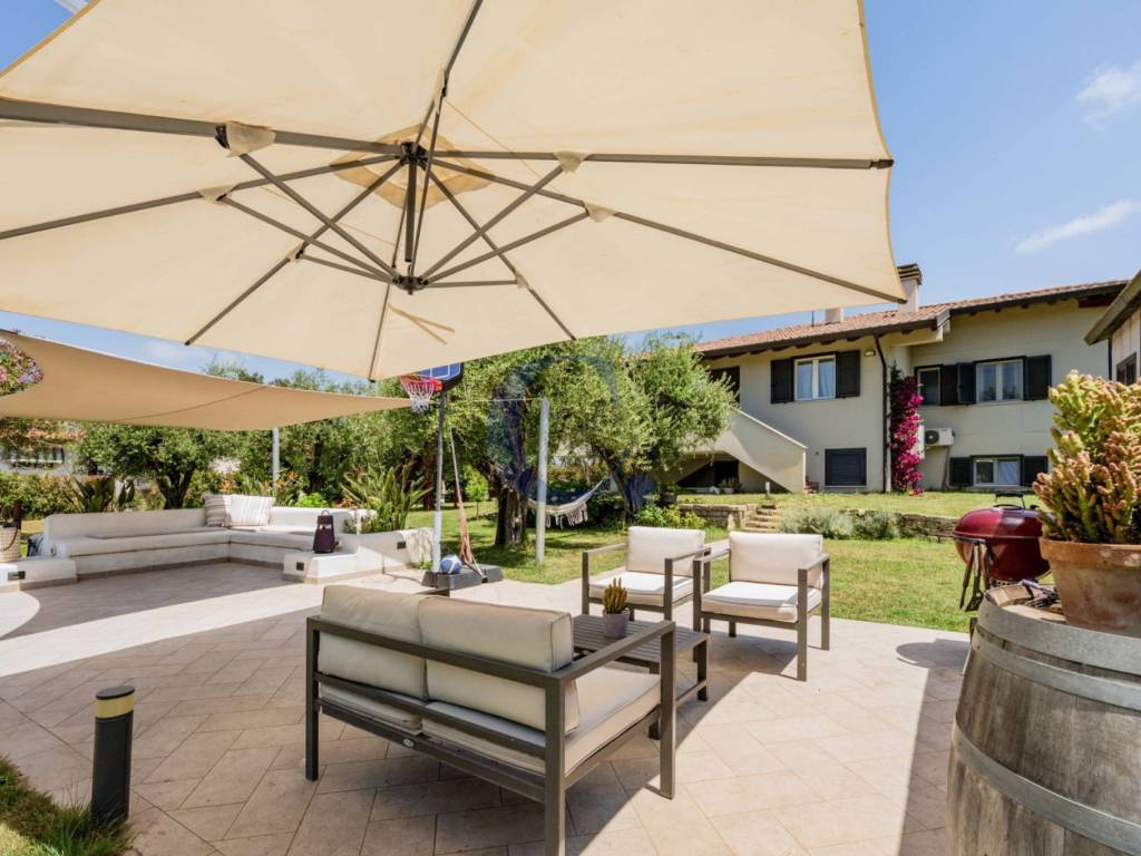 casa indipendente in vendita a Sabaudia