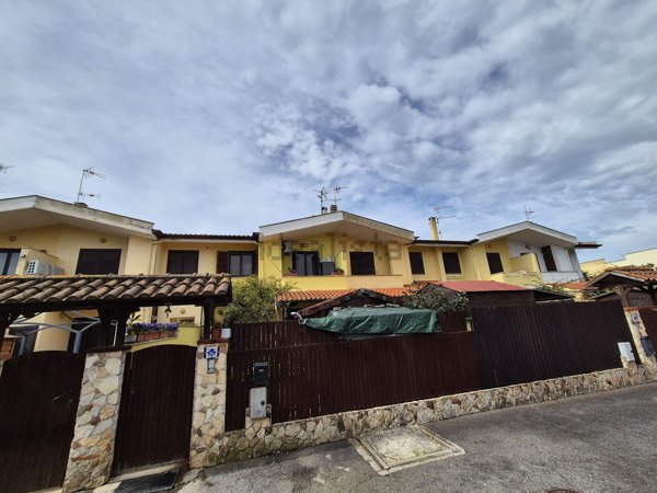 quadrivano in vendita a Sabaudia in zona Sant'Andrea