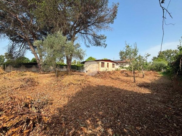 casa indipendente in vendita a Sabaudia
