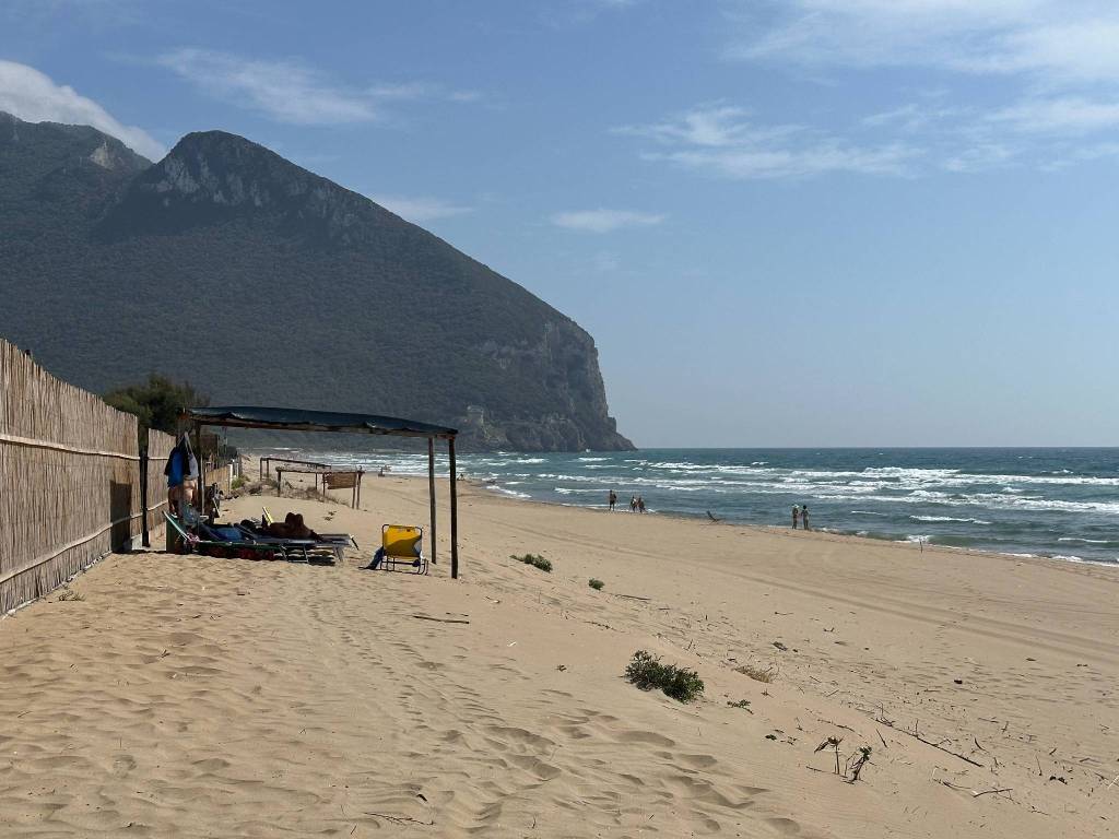 casa indipendente in vendita a Sabaudia